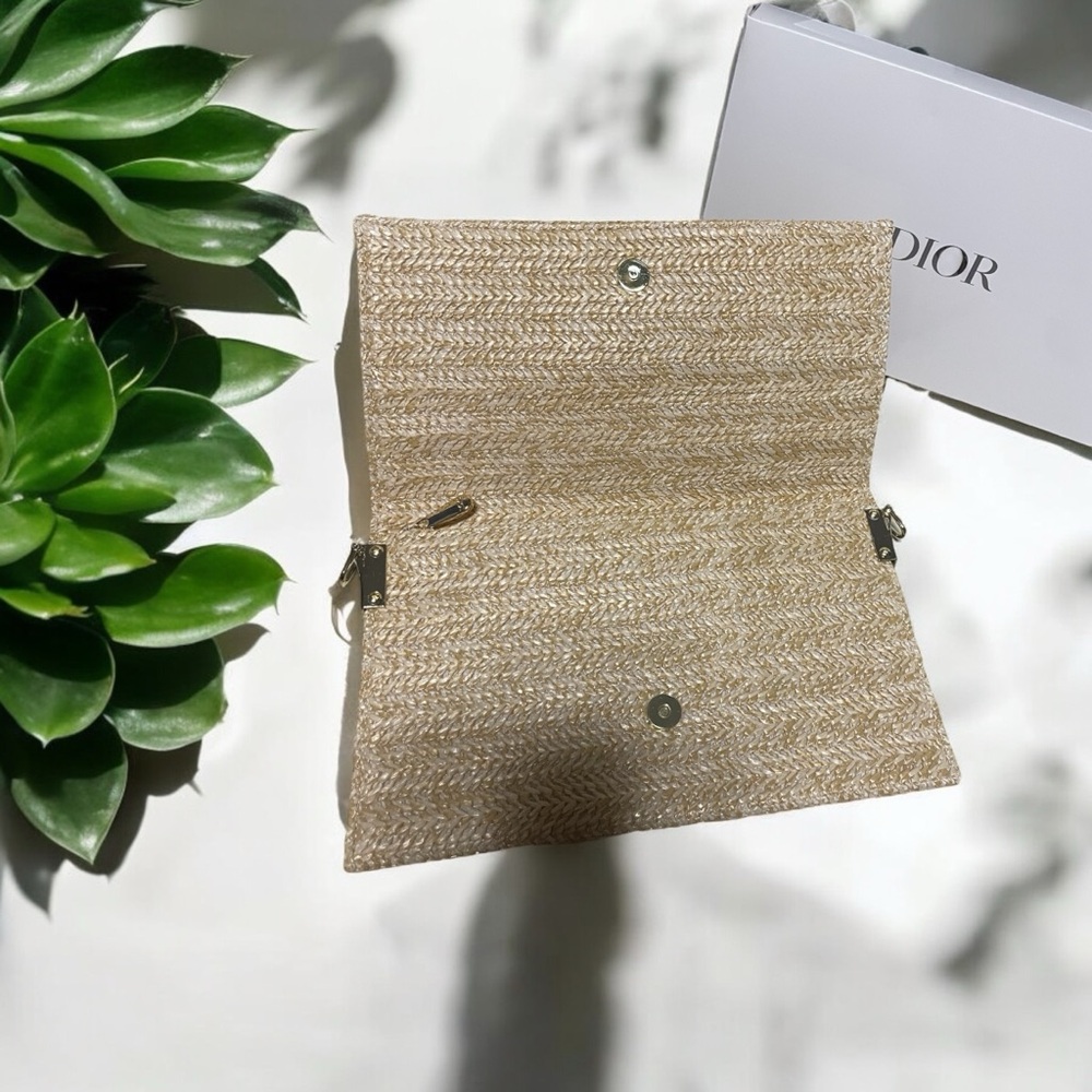 NEW in Box Dior VIP Rafia Clutch with Gold Crossbody Strap - Picture 4 of 8